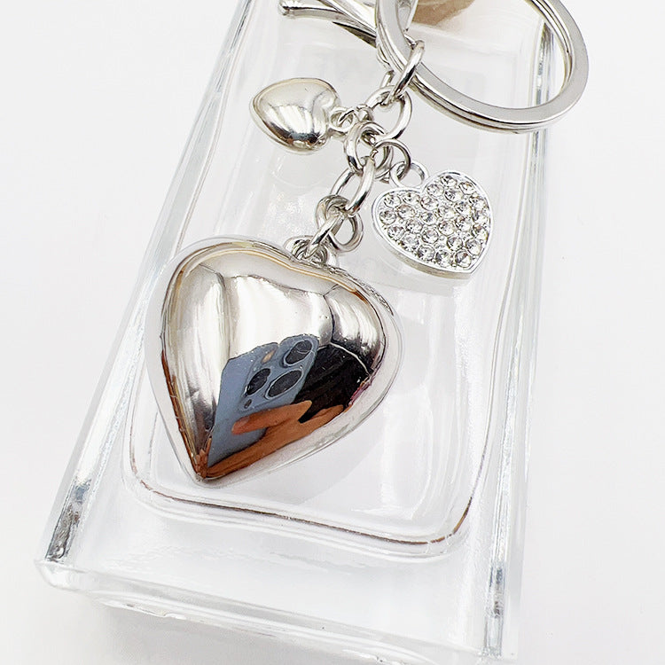 Wholesale Heart-shaped diamond keychains